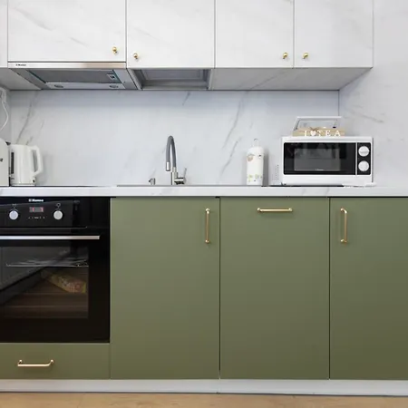 Imedio Olive Aviatiei Бухарест